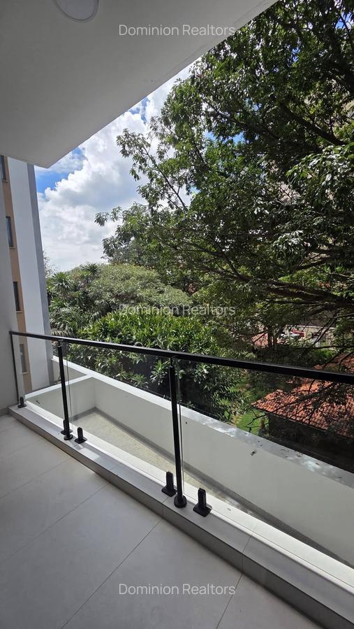 2 Bed Villa with En Suite in Westlands Area - 6