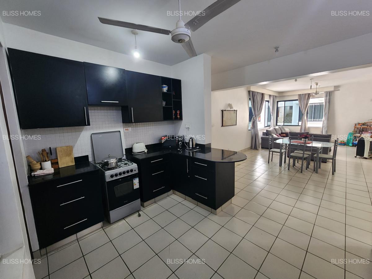 2 Bed Apartment with Borehole at Quick Mart Links Road - 8