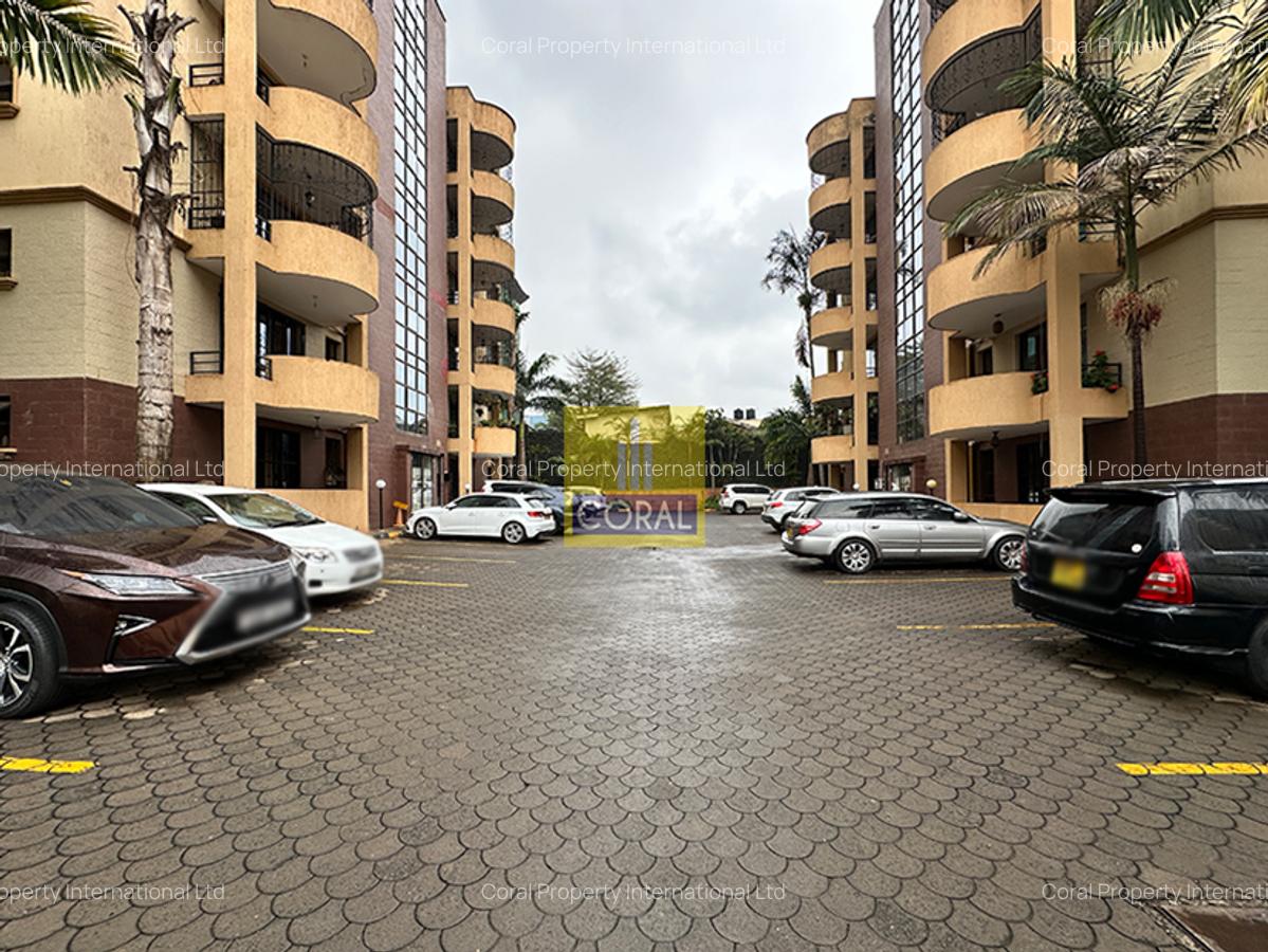 3 Bed Apartment in Parklands - 13