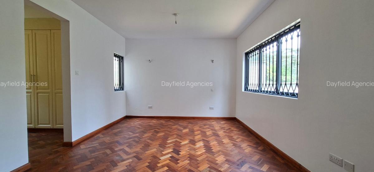 5 Bed House with En Suite in Loresho - 9