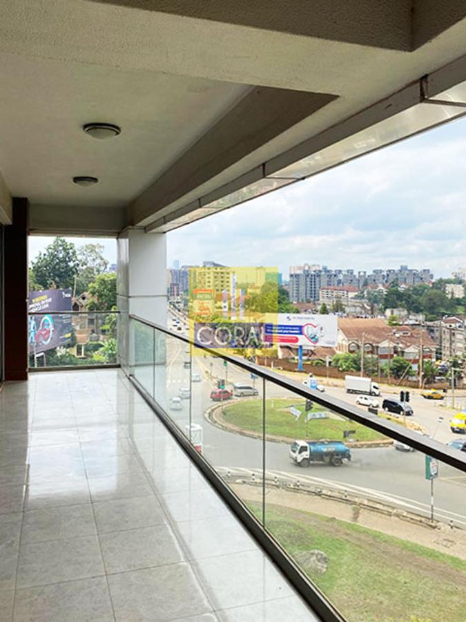 3 Bed Apartment with Borehole in Kileleshwa - 3