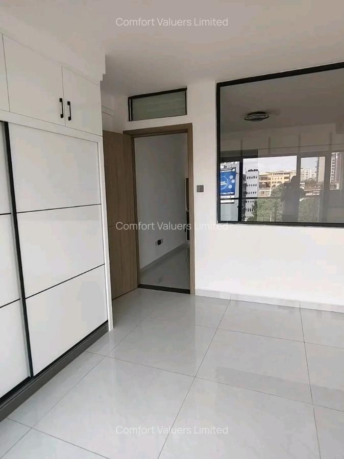 Serviced 1 Bed Apartment with En Suite at Westlands - 6