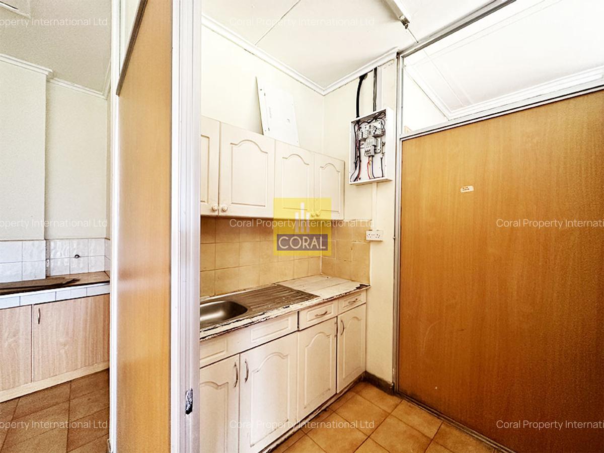 Office in Kilimani - 16