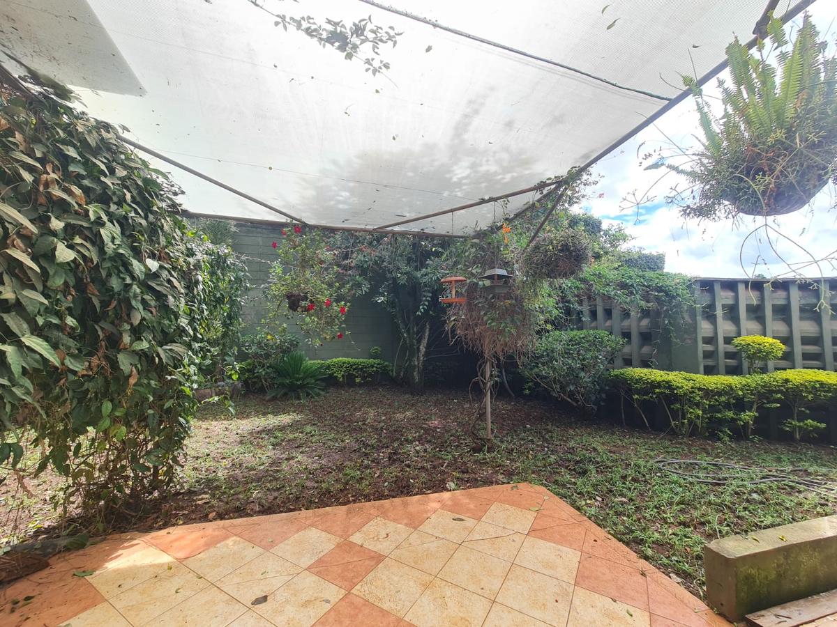 3 Bed House with En Suite at Nyari - 8