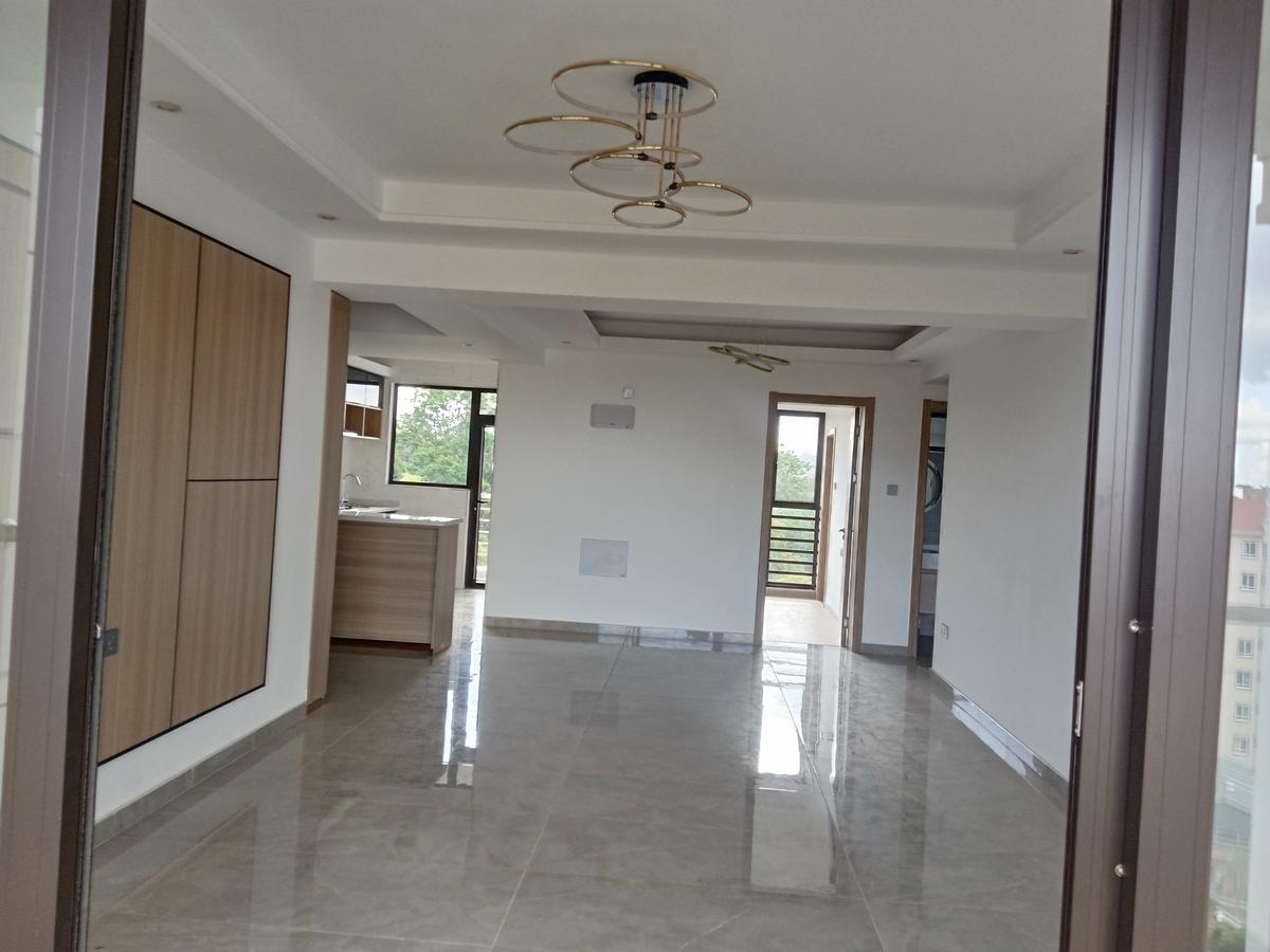 Serviced 3 Bed Apartment with En Suite at Riverside Drive. - 1