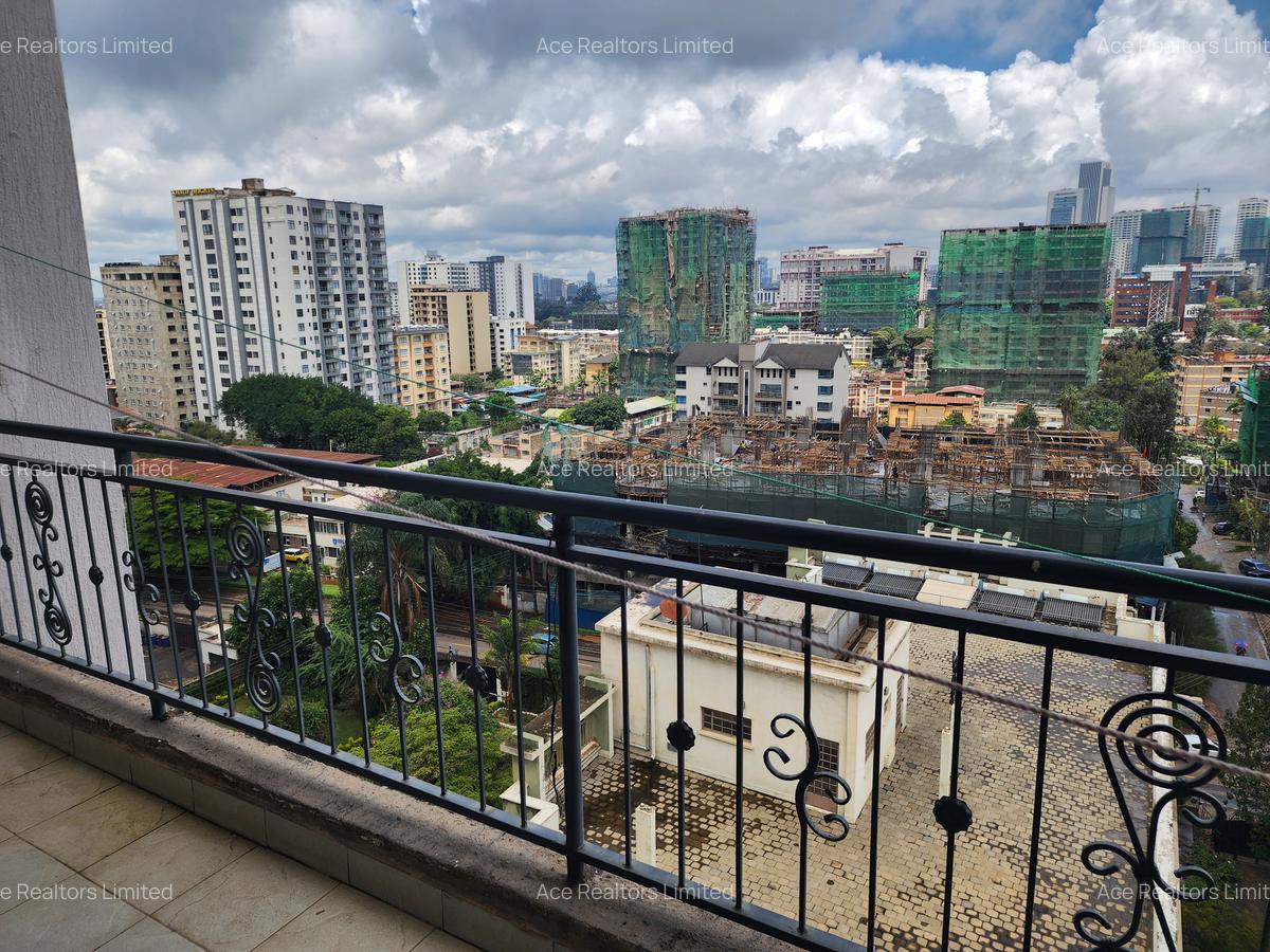 Furnished 4 Bed Apartment with En Suite at 2Nd Parklands Avenue - 6