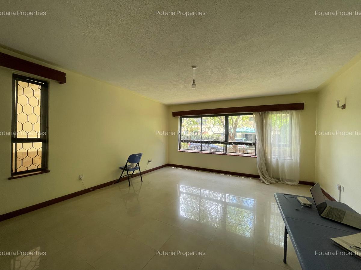 5 Bed Townhouse with En Suite in Lavington - 13
