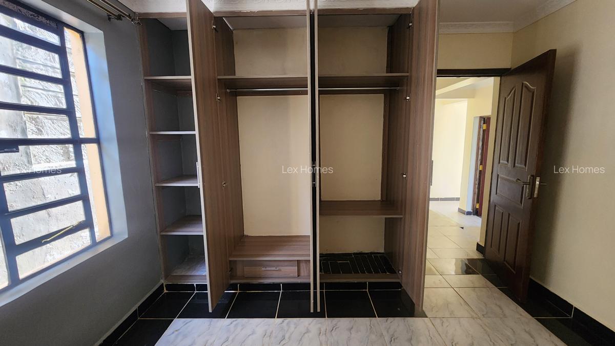 4 Bed House with En Suite at Kahuho - 16