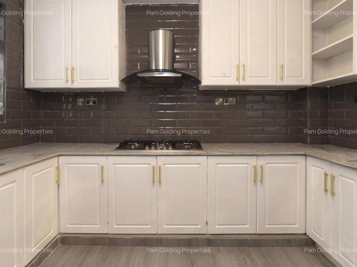 5 Bed Townhouse with En Suite in Syokimau - 6