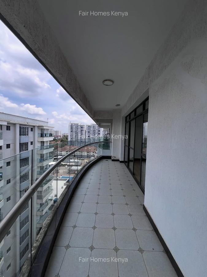 3 Bed Apartment with En Suite at Valley Arcade - 3