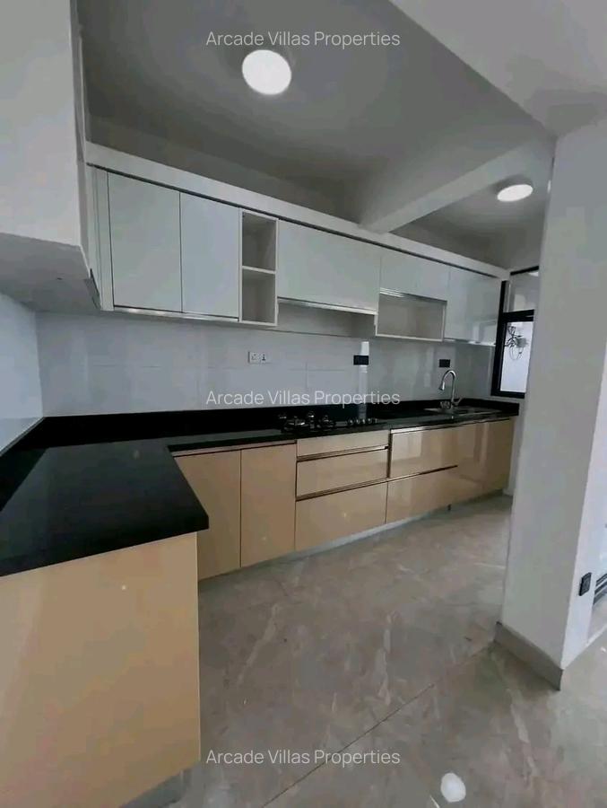 2 Bed Apartment with En Suite at Lavington - 3