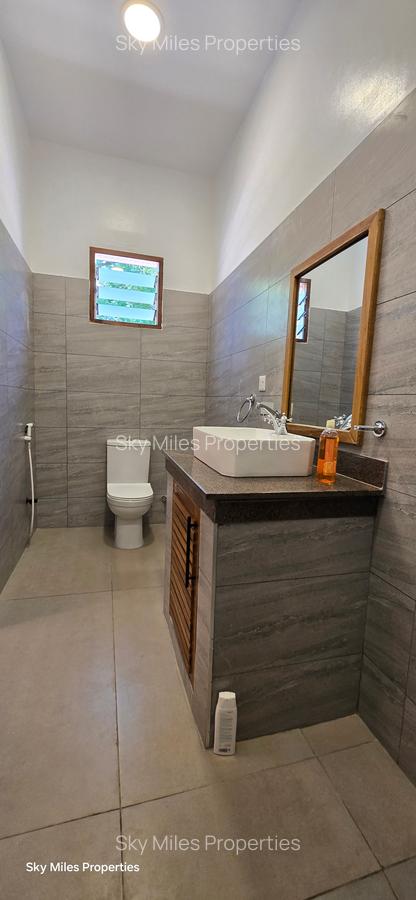 3 Bed Villa with En Suite at La-Marina - 20