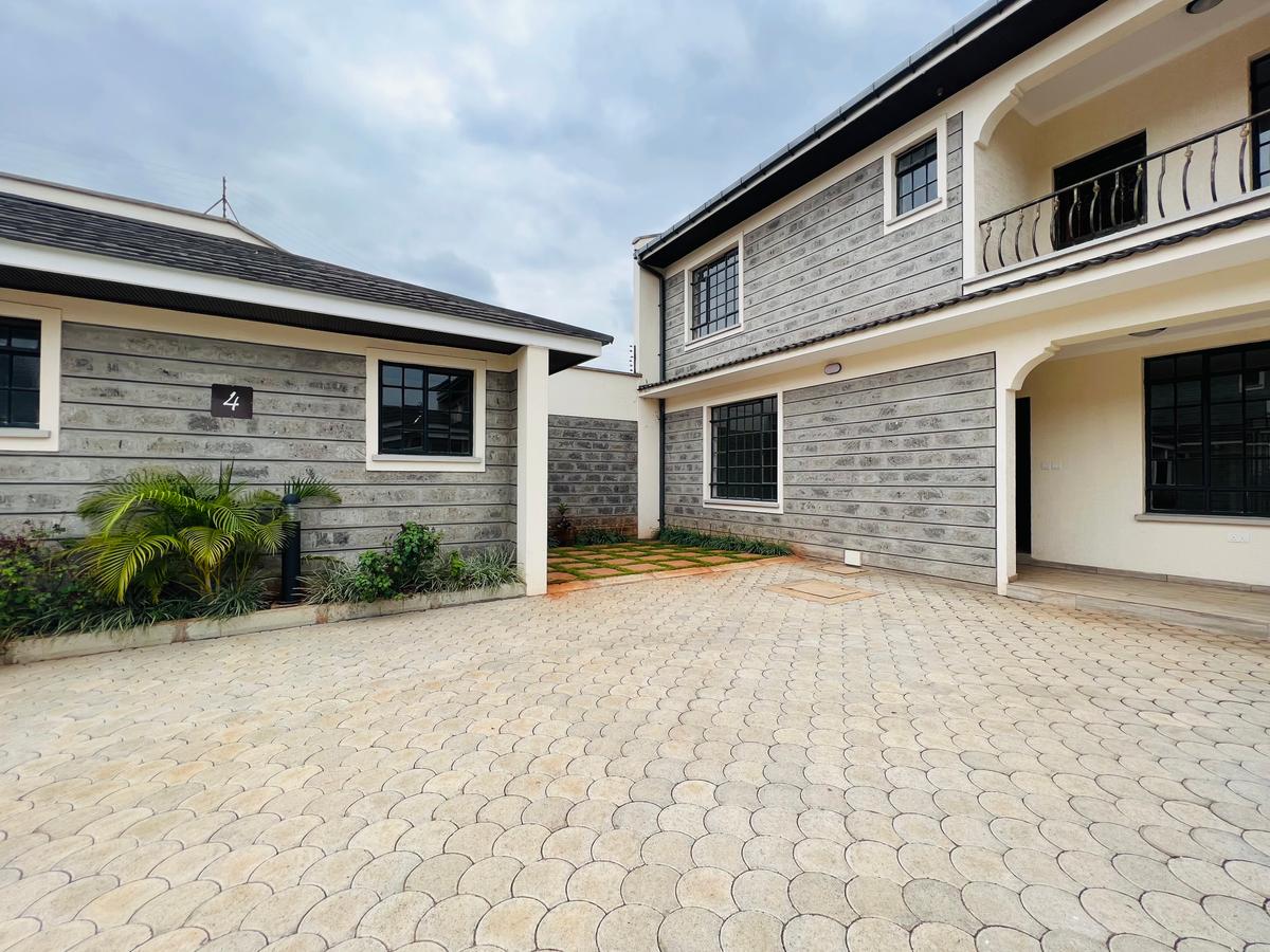 4 Bed Townhouse with En Suite at Kimbo - 6