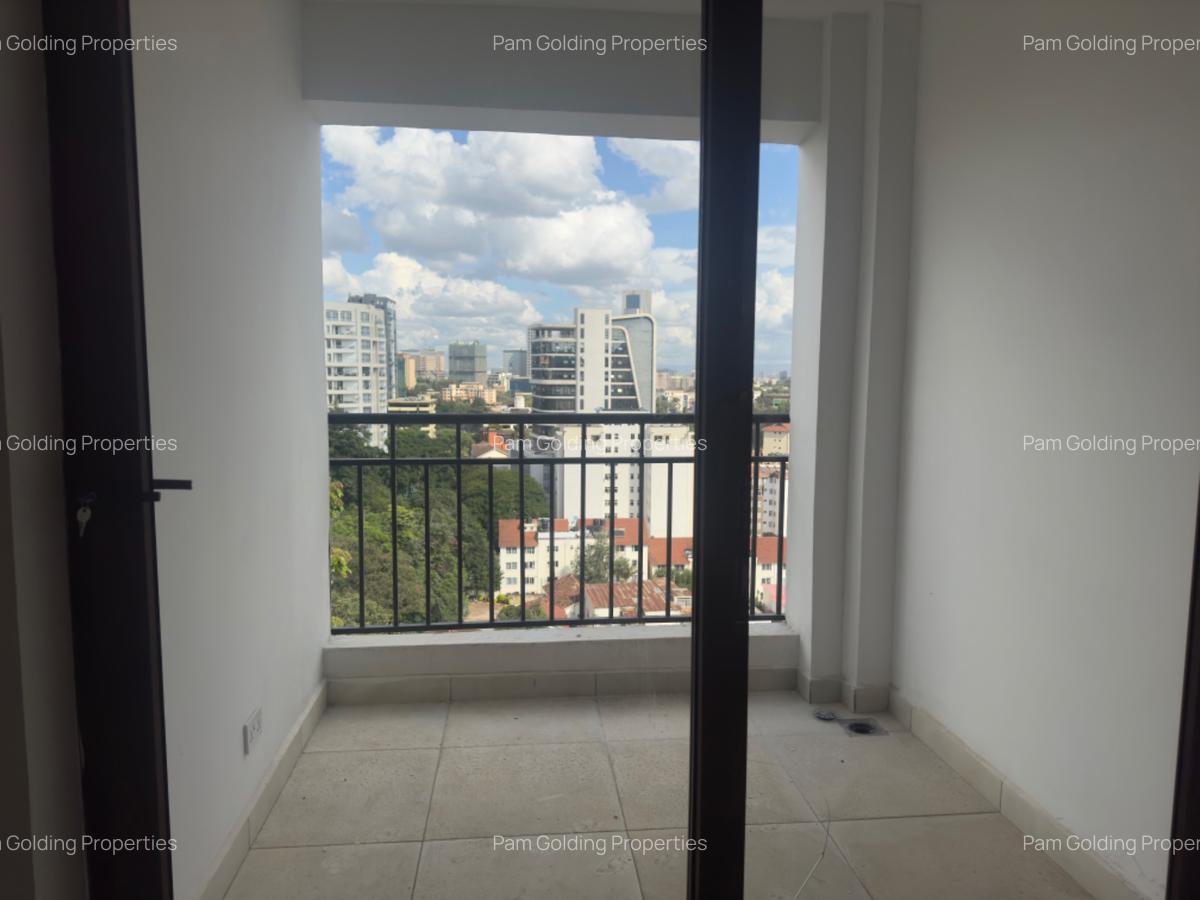 4 Bed Apartment with En Suite in Rhapta Road - 16