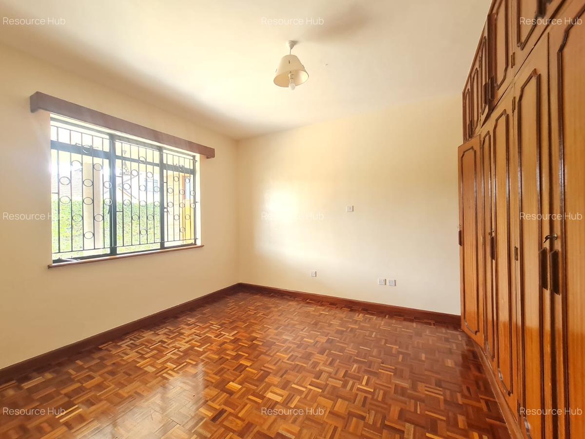 4 Bed House with En Suite at Runda - 17