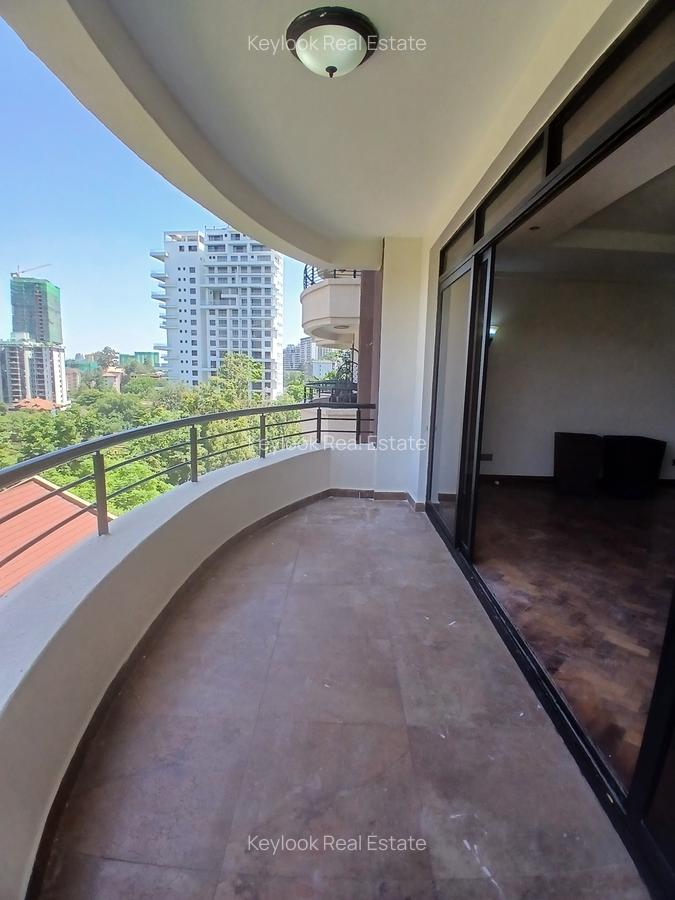 3 Bed Apartment with En Suite at Riverside Drive - 5