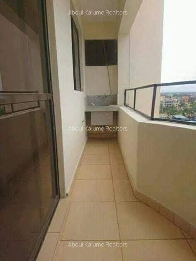 Serviced 2 Bed Apartment with Gym at Bamburi - 6