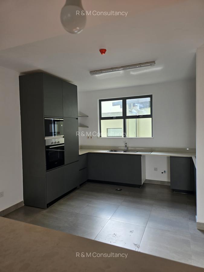 4 Bed House with En Suite at Two Rivers Mall - 1