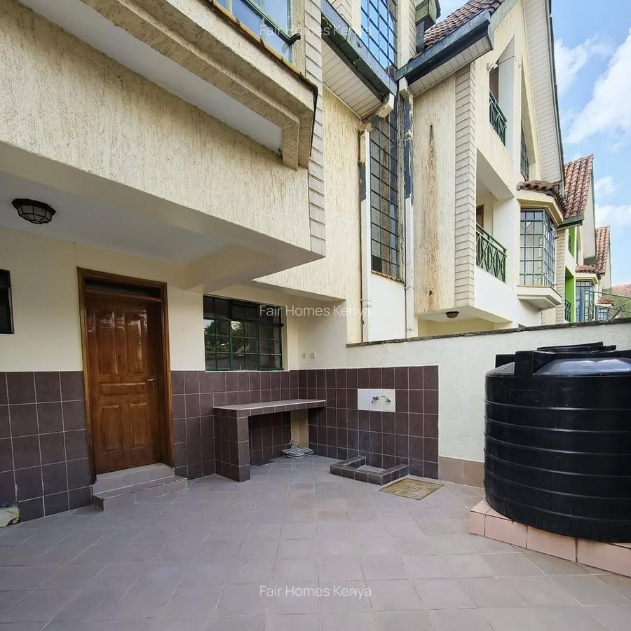 4 Bed Townhouse with En Suite at Lavington Green - 2