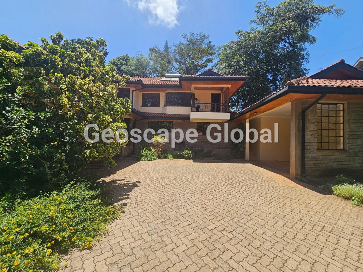 4 Bed House with En Suite in Runda - 3