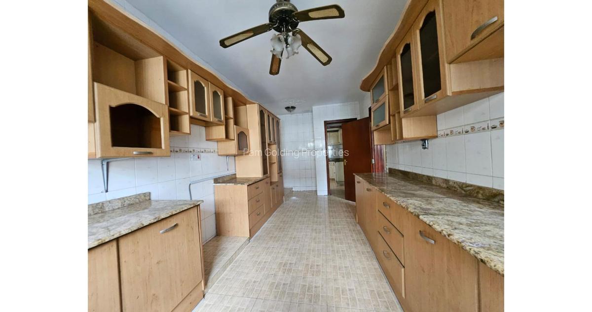 4 Bed House with En Suite in Kileleshwa - 2