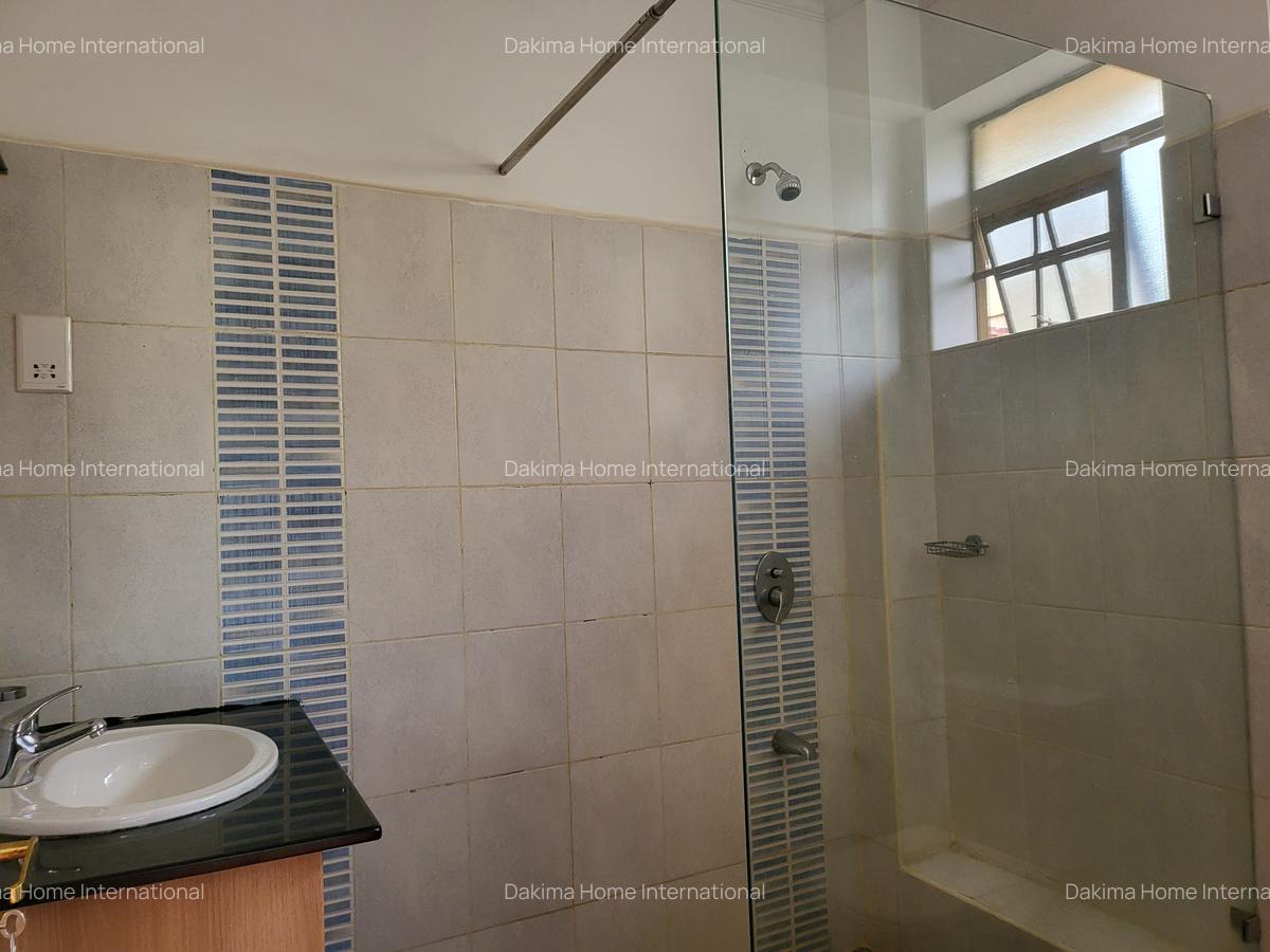 5 Bed Townhouse with En Suite at Kitisuru - 10