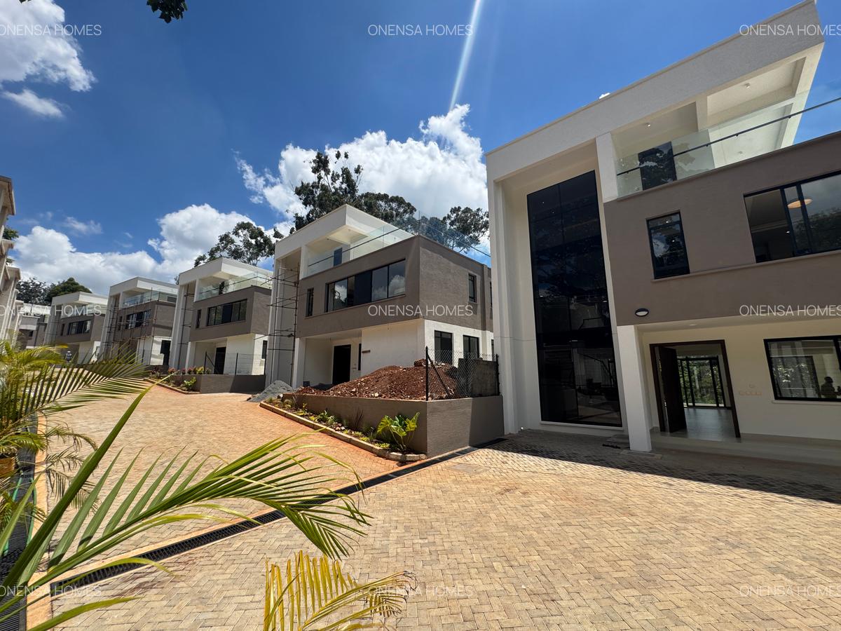 6 Bed Villa with En Suite in Kitisuru - 1