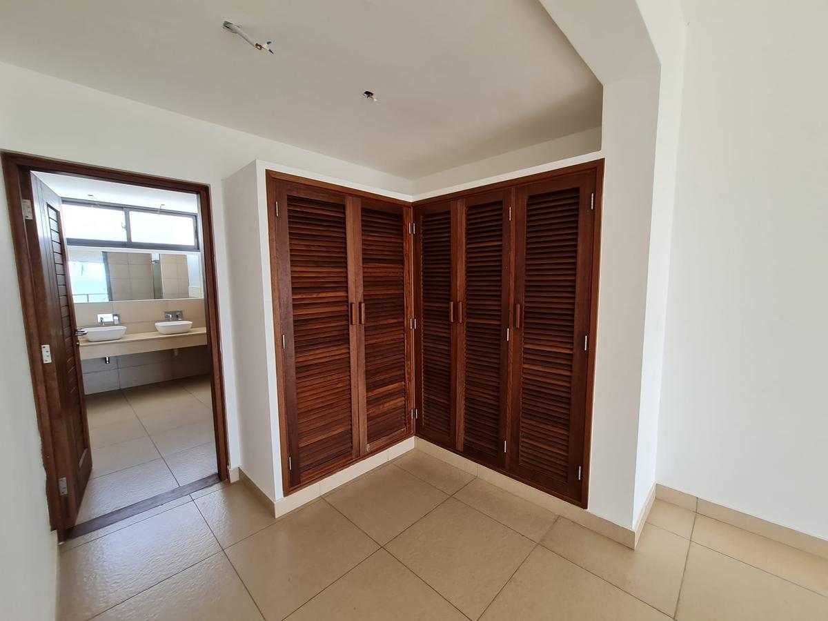 3 Bed Apartment with En Suite in Nyali Area - 16