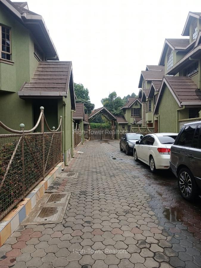 4 Bed Townhouse with En Suite in Karen - 2