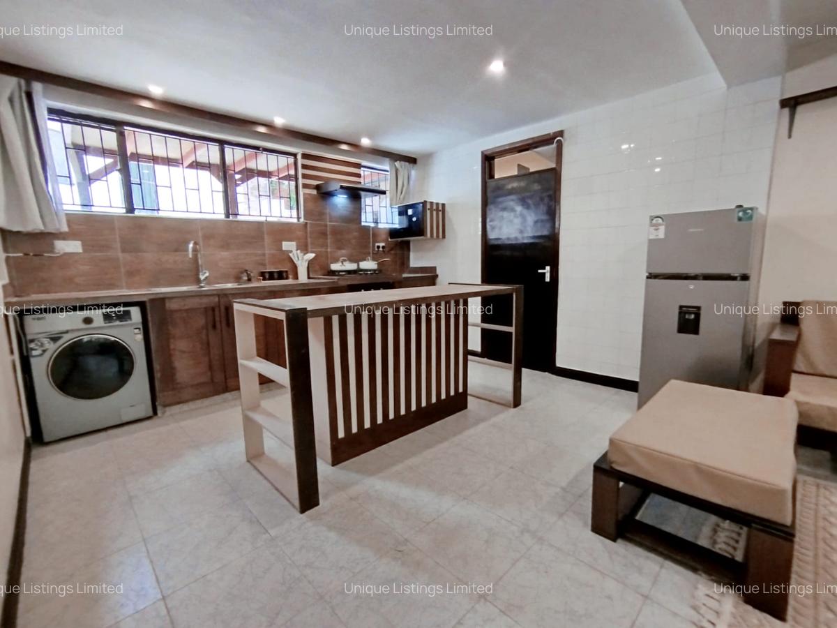 2 Bed Townhouse with En Suite in Parklands - 2