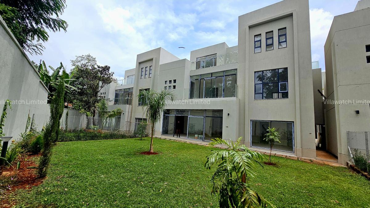 5 Bed Townhouse with En Suite in Lavington - 9