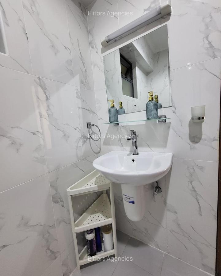 Serviced 1 Bed Apartment with En Suite at School Lane - 13