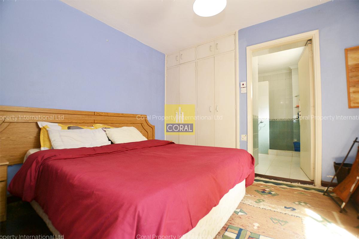 5 Bed House in Riverside - 10