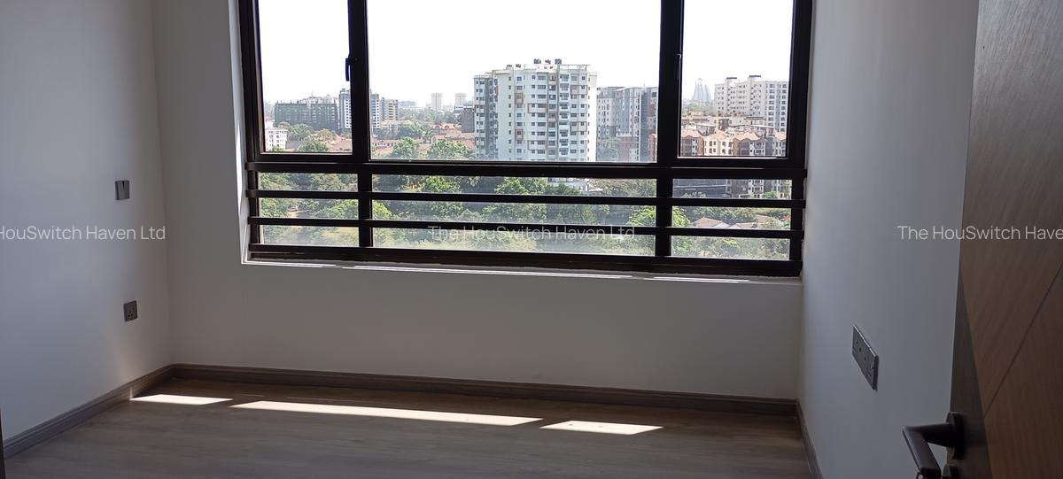 3 Bed Apartment with En Suite at Off Riverside Drive - 5
