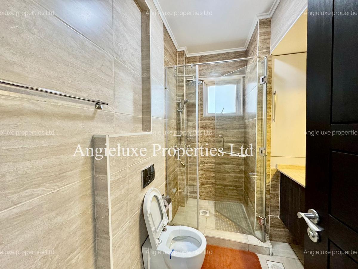 Furnished 3 Bed Apartment with En Suite at Riverside Drive - 16