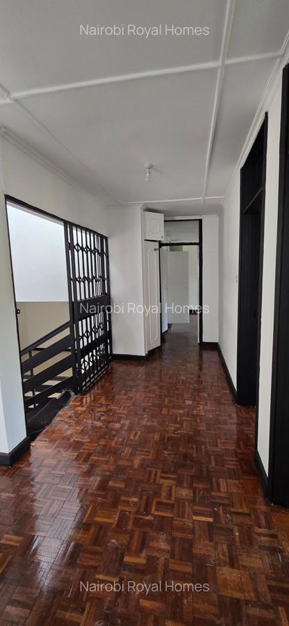 4 Bed Townhouse with En Suite at Lavington Off James Gichuru - 10