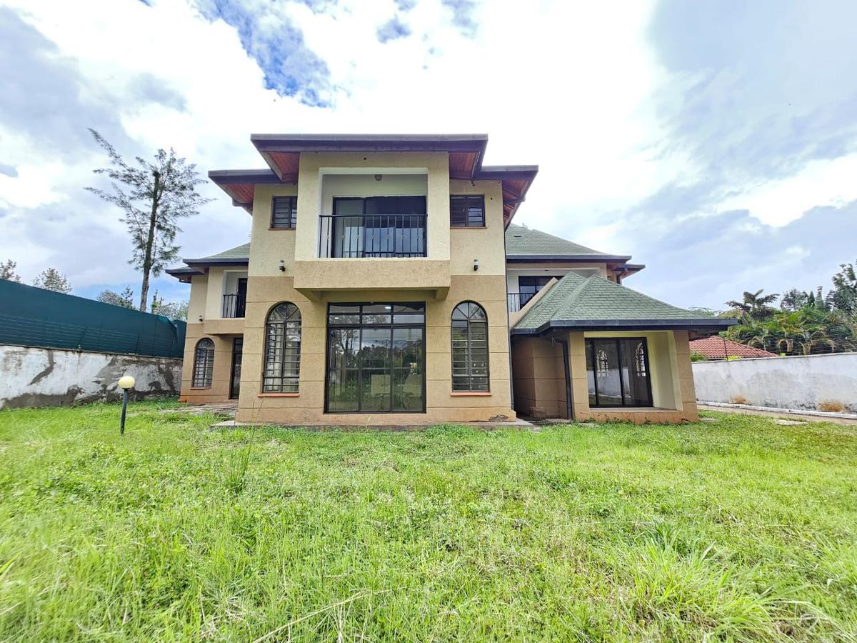 6 Bed House with En Suite in Runda - 11
