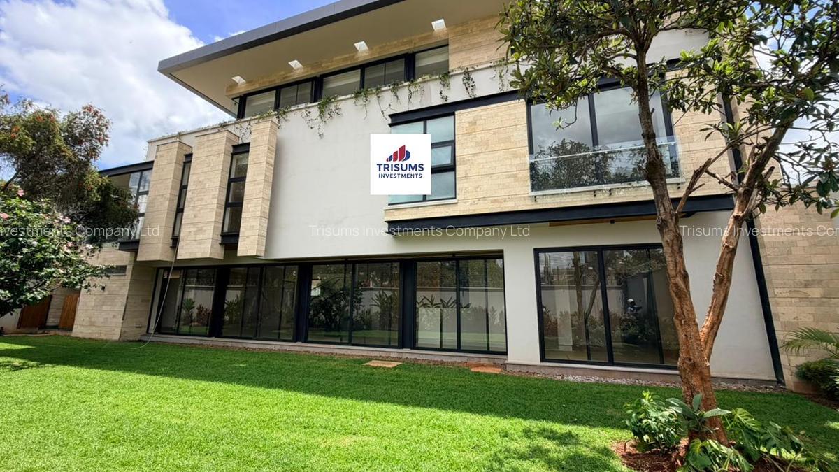 5 Bed House with En Suite in Kyuna - 1