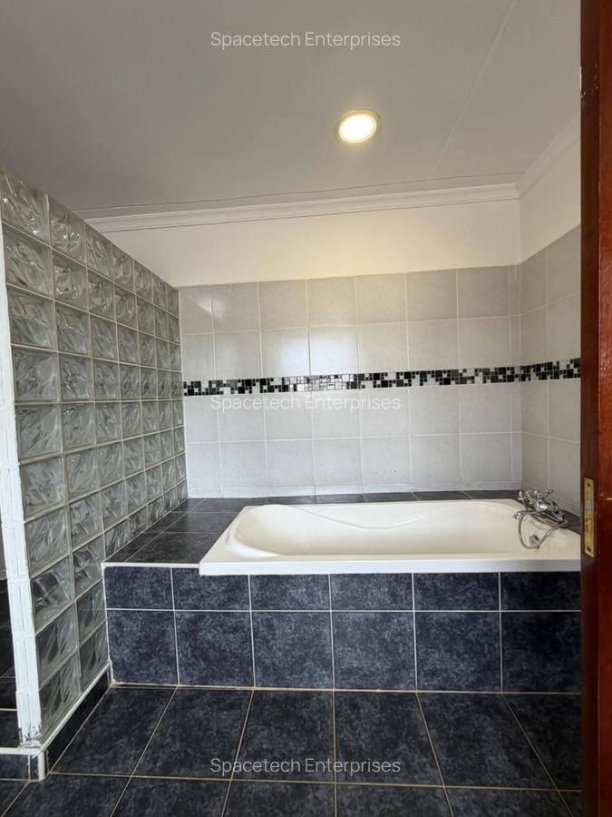 5 Bed House with En Suite in Gigiri - 19