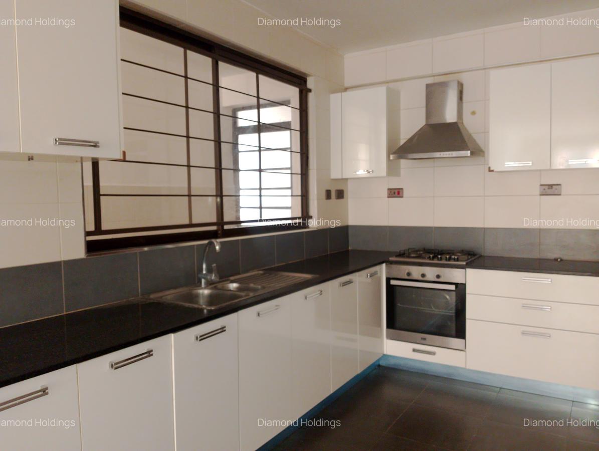 2 Bed Apartment with En Suite at Parklands - 1