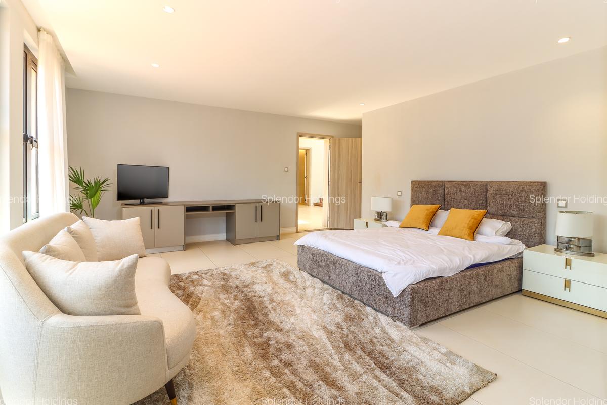 4 Bed Villa with En Suite in Runda - 12