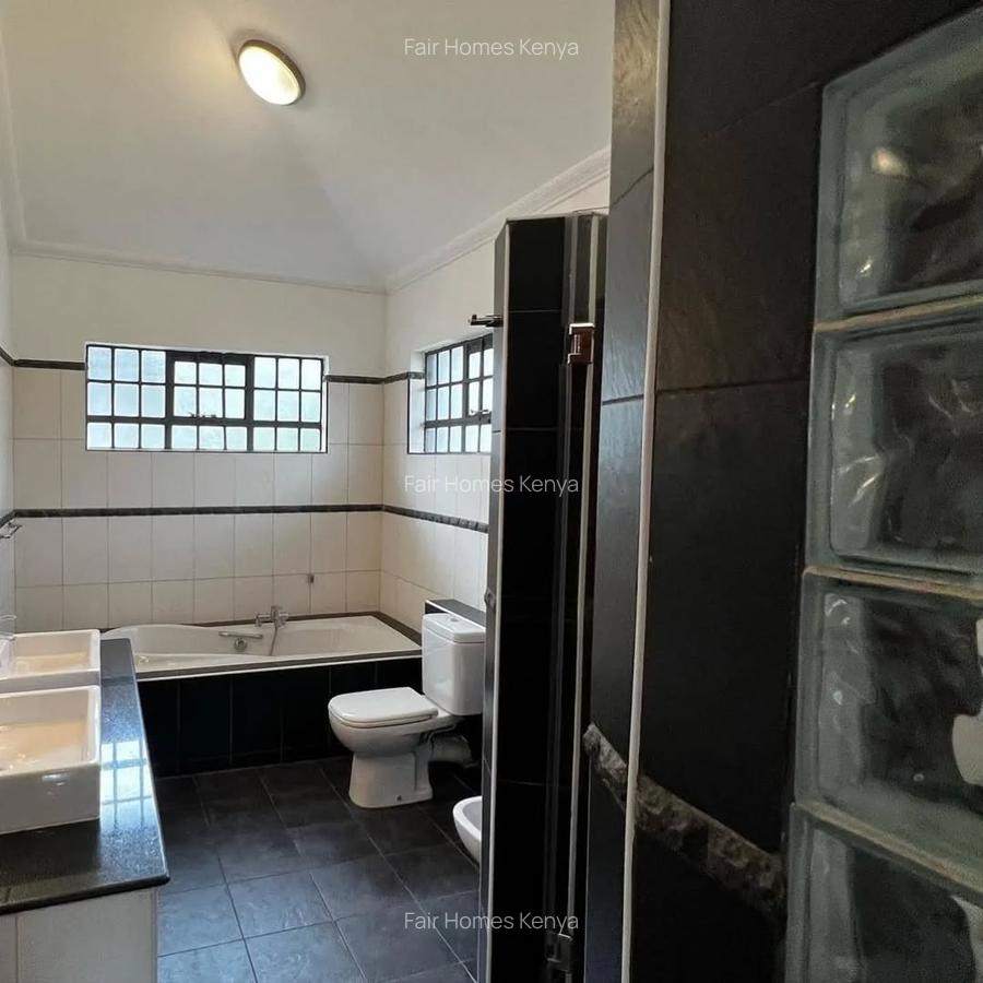 4 Bed Townhouse with En Suite at Peponi Road - 2