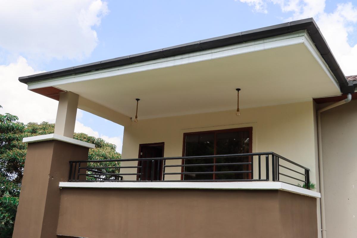 3 Bed Townhouse with En Suite at Gataka Road - 12