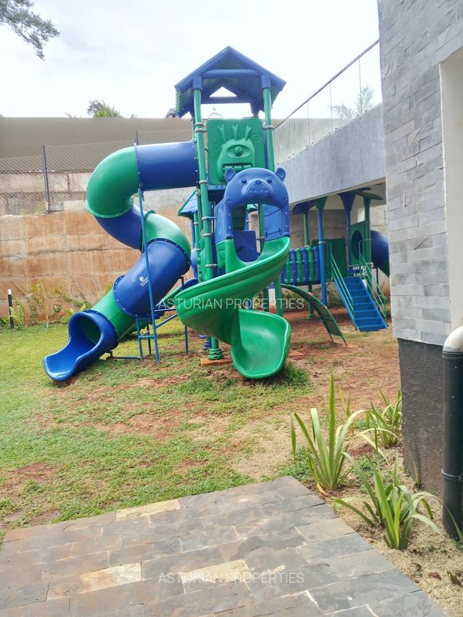 4 Bed Apartment with En Suite in Westlands Area - 16