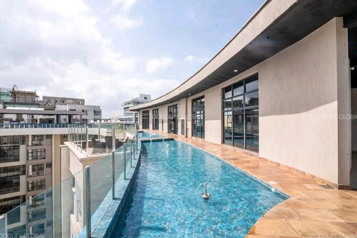 3 Bed Apartment with En Suite at Riverside - 2