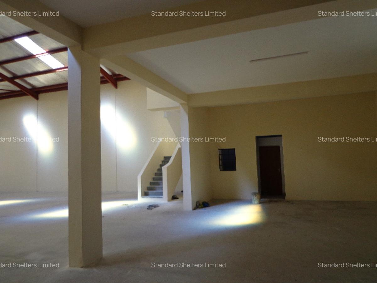 7,089 ft² Warehouse with Parking in Industrial Area - 15