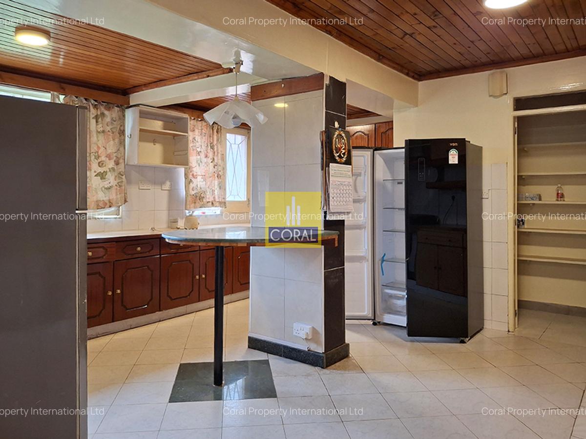 2 Bed Apartment in Brookside - 2