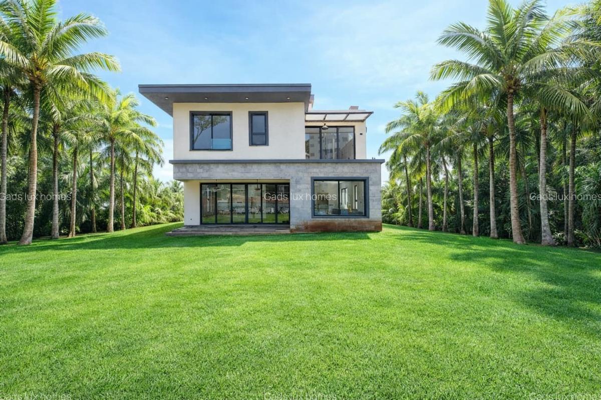 4 Bed Villa with En Suite at Loresho - 1