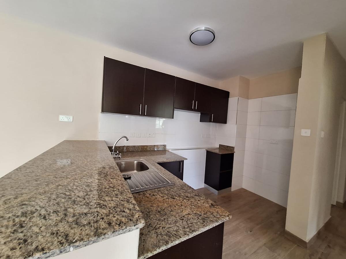 3 Bed Apartment with En Suite at Near Isk - 5