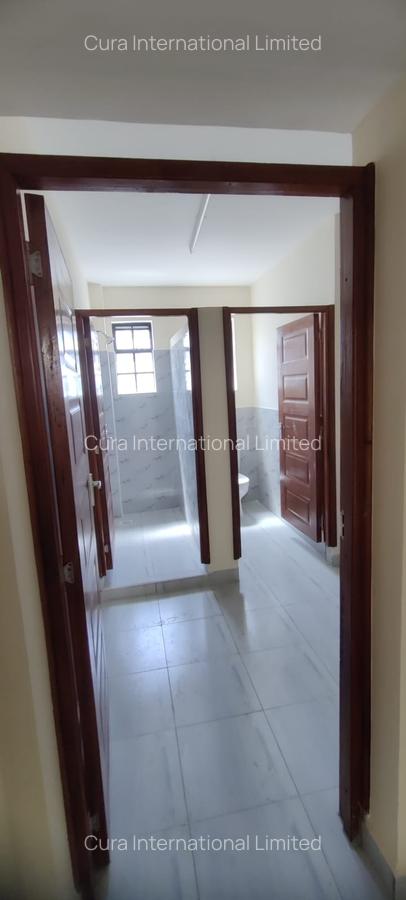 6,550 ft² Warehouse with Service Charge Included in Mlolongo - 2